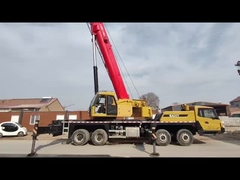 Una grúa de camión de 50 t en stock para la venta